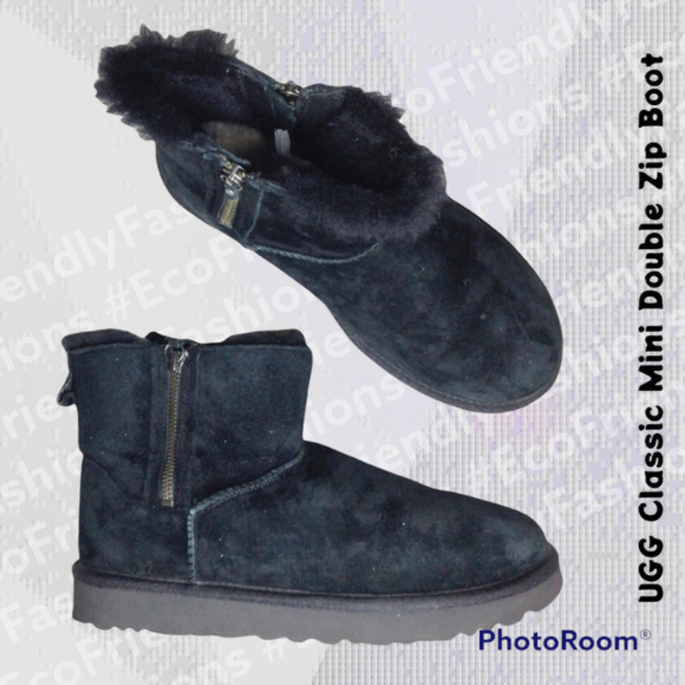 UGG Australia Women's Black Classic Mini Double Zip Boot Size US 8
